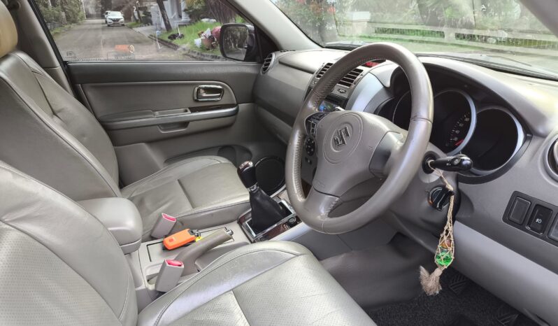 
								Suzuki Grand Vitara Jlx Manual 2008 full									