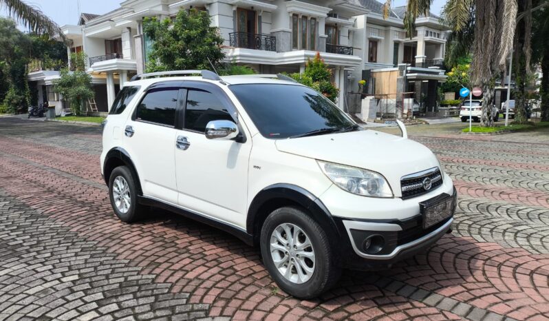 
								Daihatsu Terios TX Adventure Manual 2015 full									