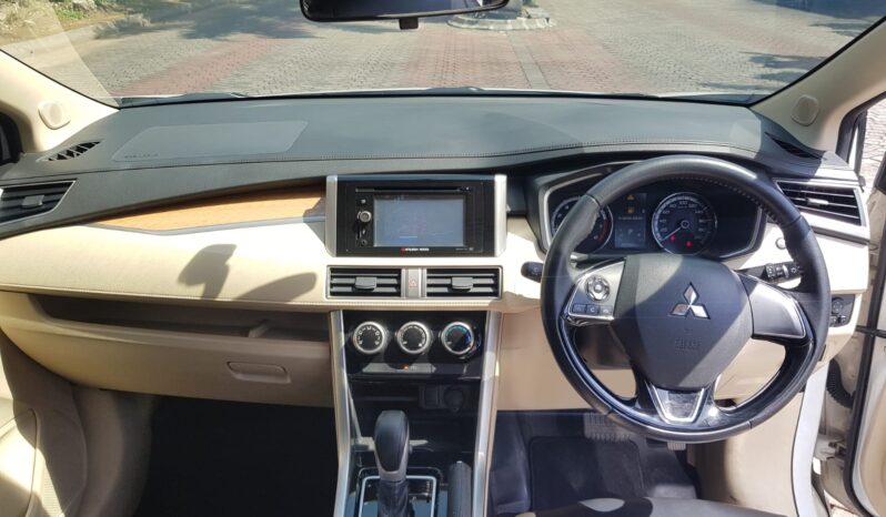 
								Mitsubishi Xpander Ultimate Matic 2017 full									