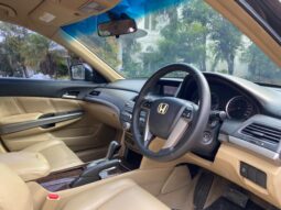
										Honda Accord Vtil Matic 2010 full									