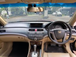 
										Honda Accord Vtil Matic 2010 full									