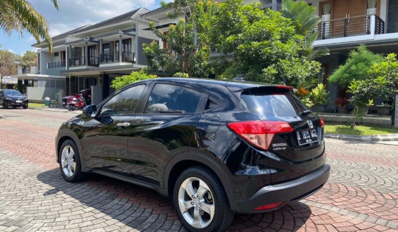 
								Honda HRV E CVT Matic 2016 full									