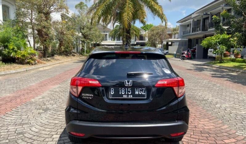
								Honda HRV E CVT Matic 2016 full									
