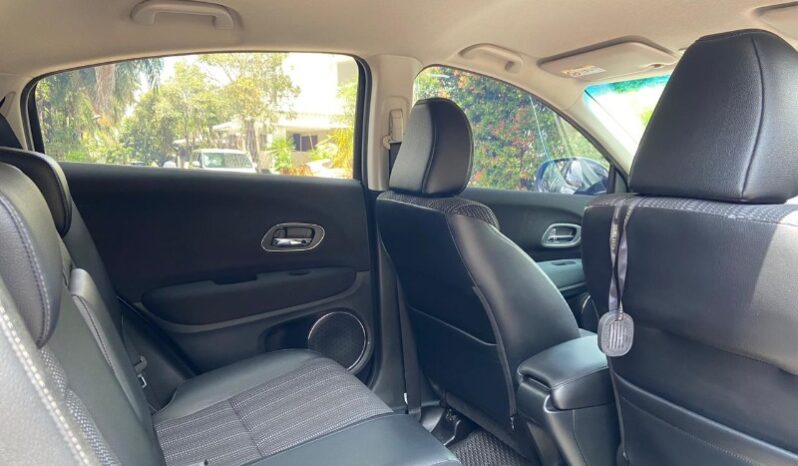 
								Honda HRV E CVT Matic 2016 full									