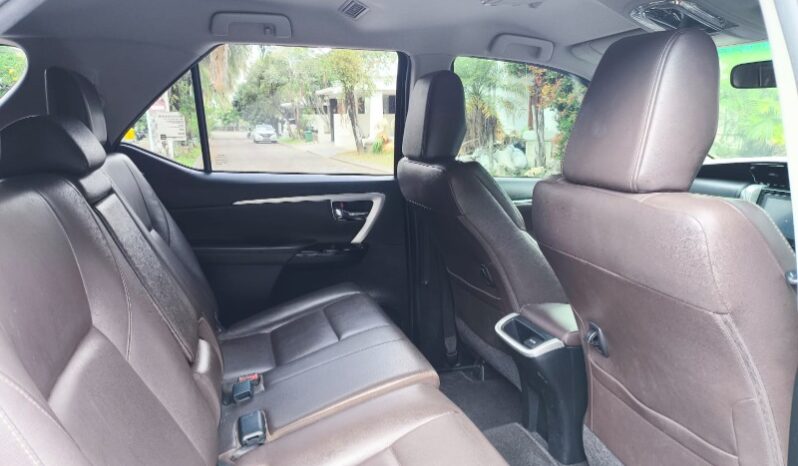 
								Toyota Fortuner VRZ 2.4 Matic 2016 full									